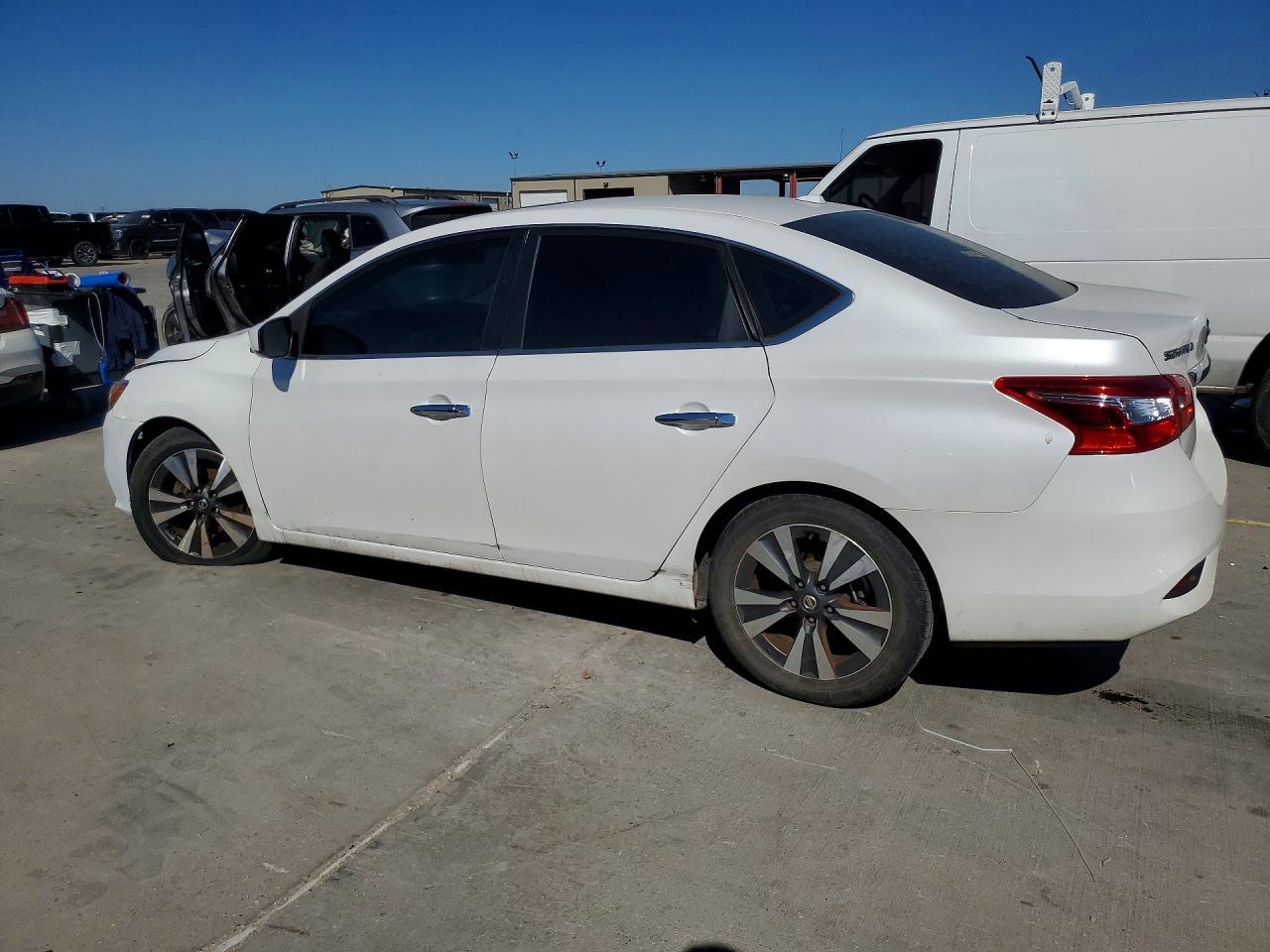 2019 Nissan Sentra Sv - Image 2
