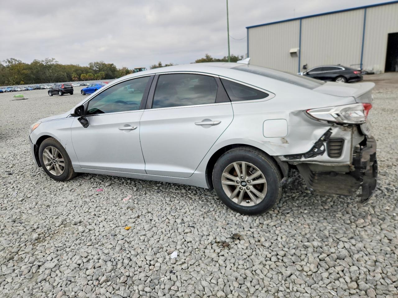 2015 Hyundai Sonata Se - Image 2