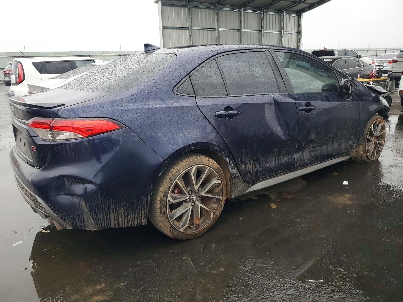 2020 Toyota Corolla Se - Image 3