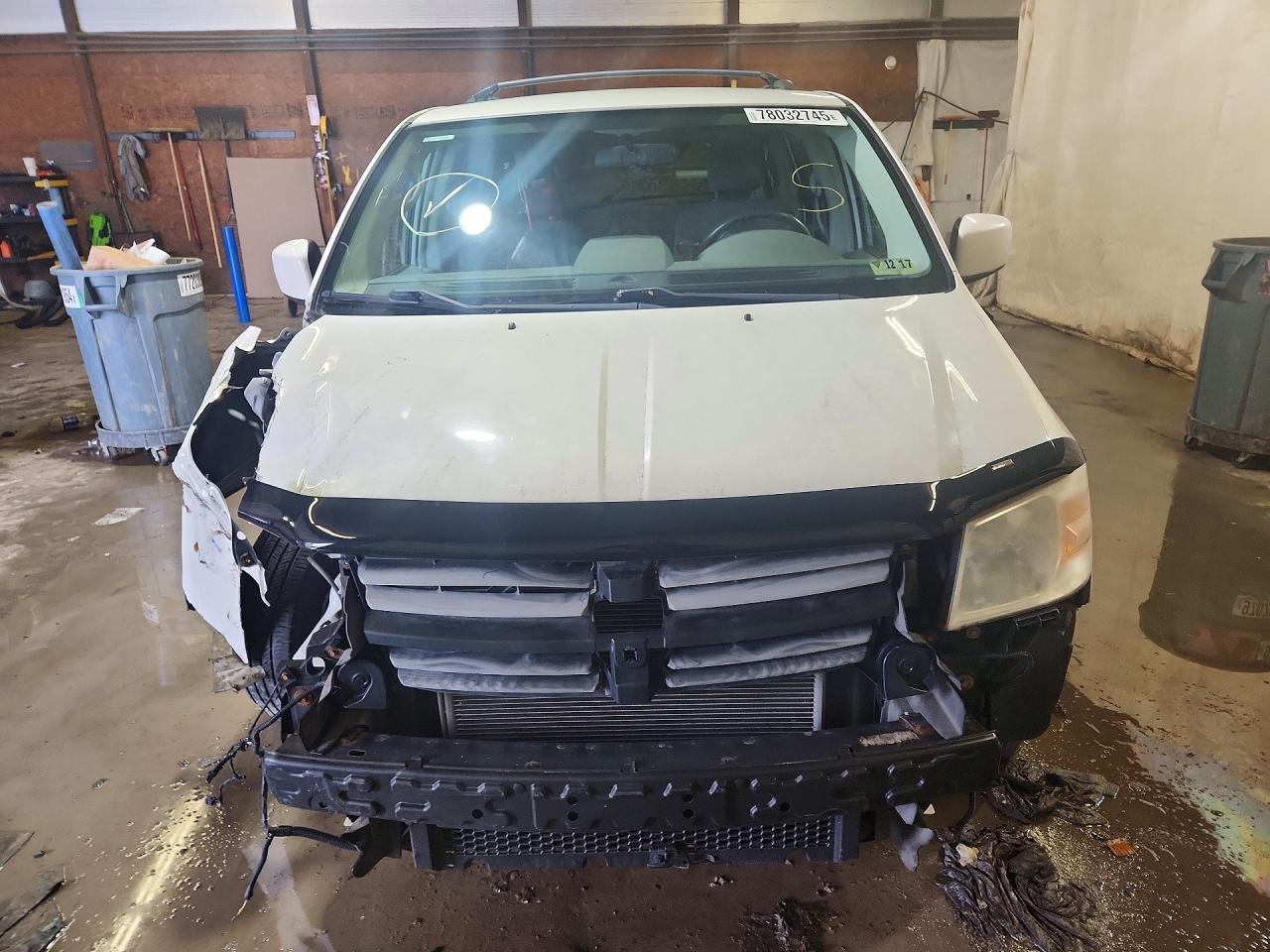 2010 Dodge Grand Caravan Sxt - Фото 5