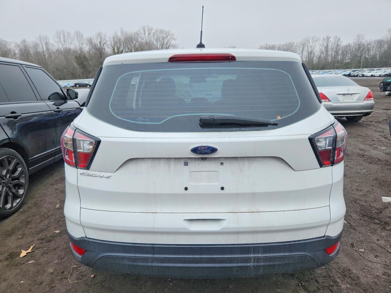 2018 Ford Escape S - Фото 6