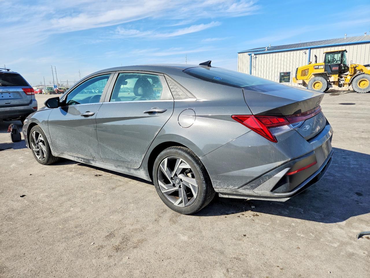 2024 Hyundai Elantra Sel - Image 2