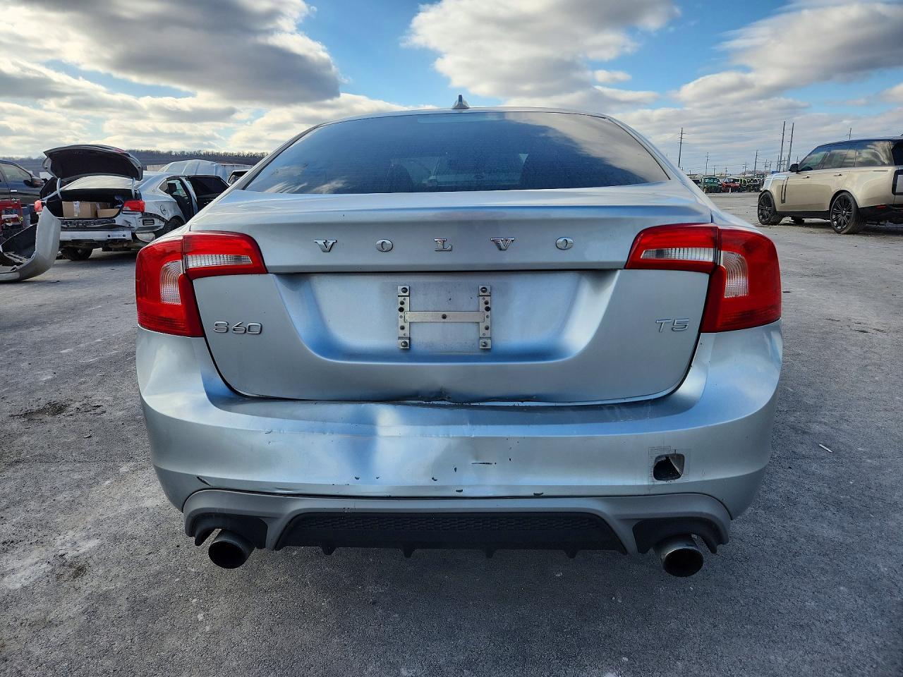 2017 Volvo S60 - Фото 6