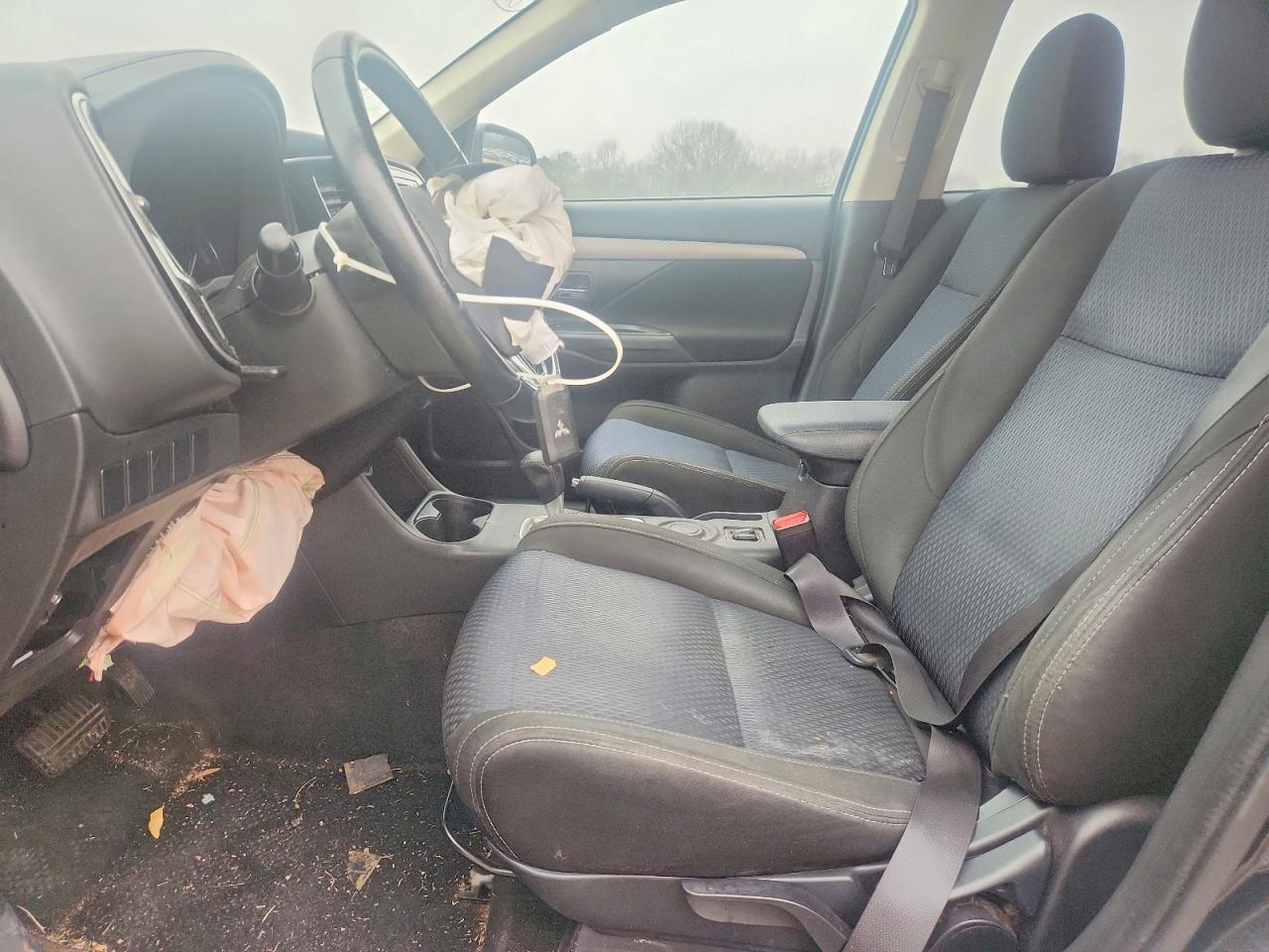 2016 Mitsubishi Outlander Se - Image 7