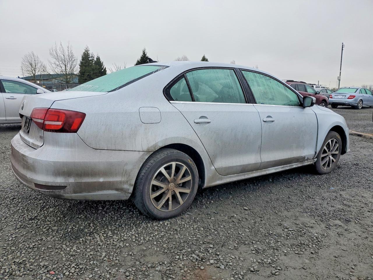 2017 Volkswagen Jetta Se - Image 3