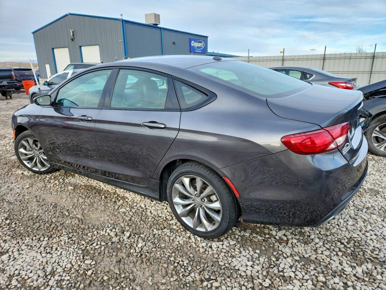 2017 Chrysler 200 S - Фото 2