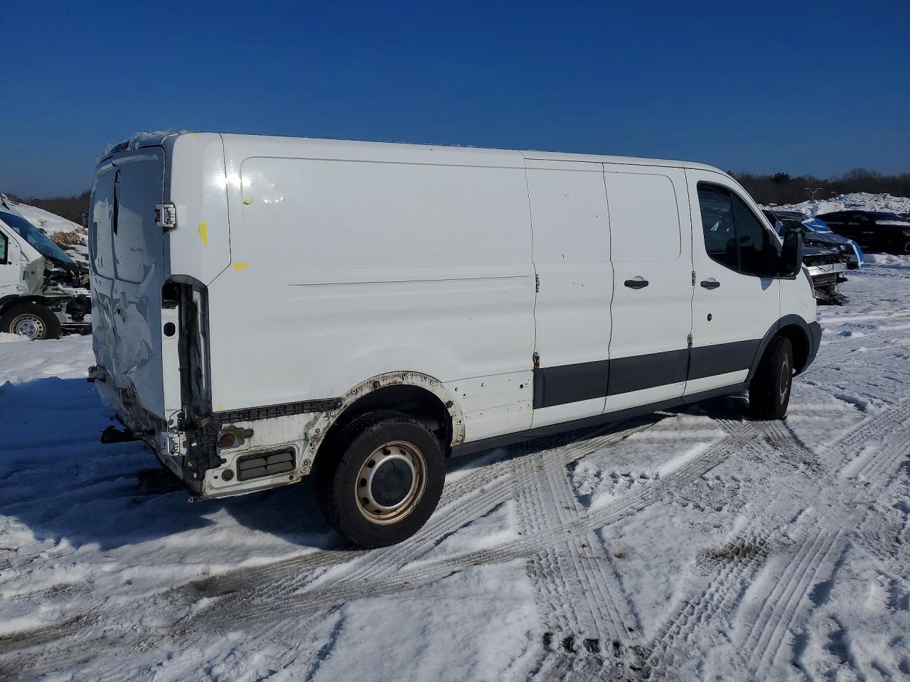 2015 Ford Transit T- T-250 - Фото 3