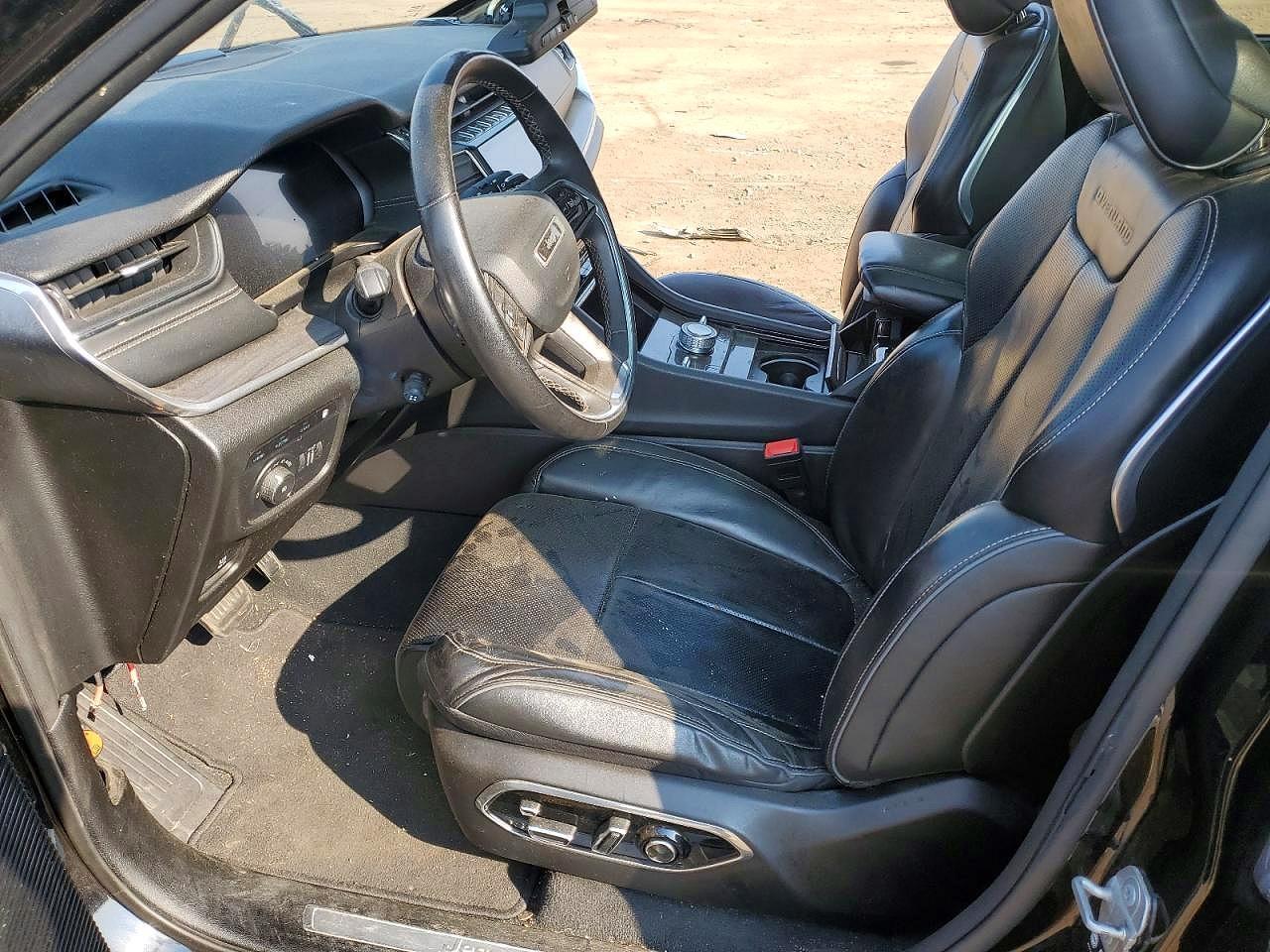 2022 Jeep Grand Cherokee Overland 4Xe - Image 7