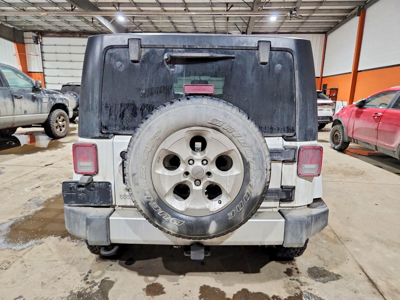 2015 Jeep Wrangler Sahara - Фото 6