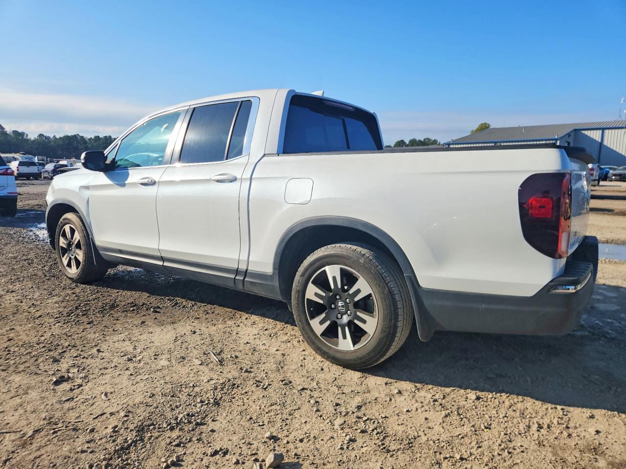 2020 Honda Ridgeline Rtl - Image 2