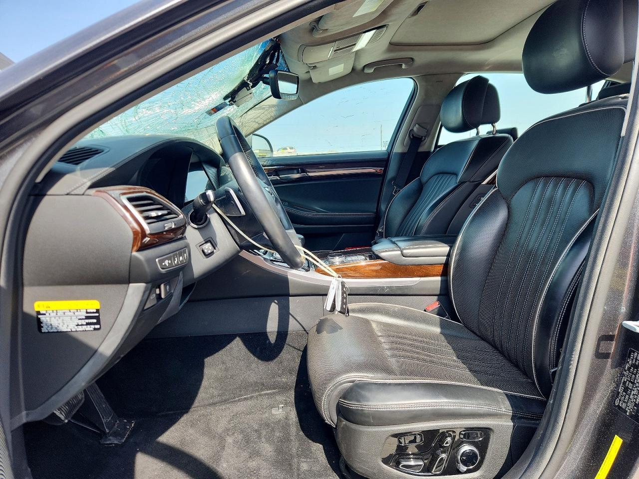 2018 Genesis G90 Ultimate - Image 7