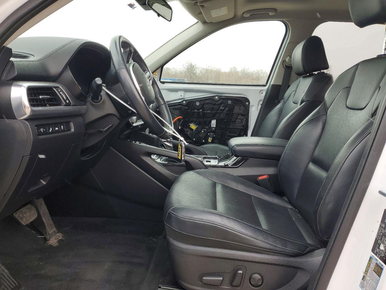 2022 Kia Telluride - Image 7