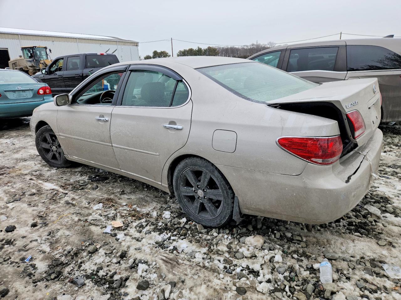 2005 Lexus Es - Image 2