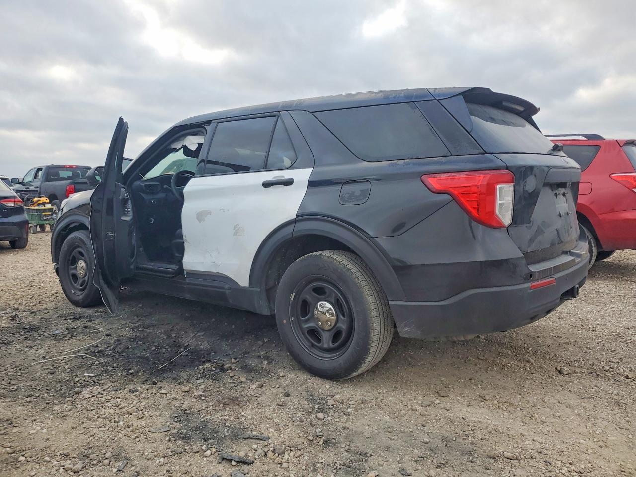 2024 Ford Explorer Police Interceptor - Фото 2