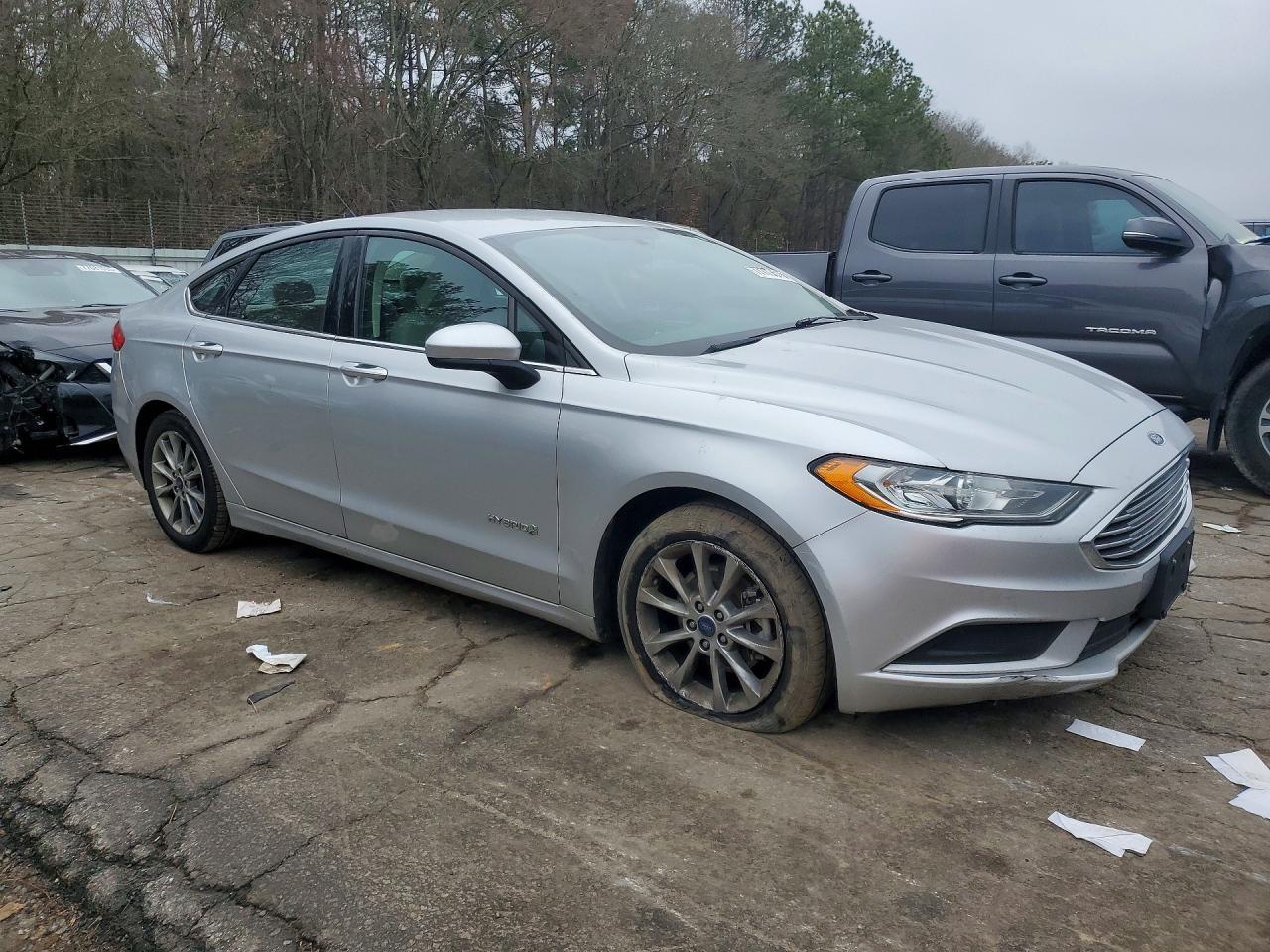 2017 Ford Fusion S Hybrid - Image 4