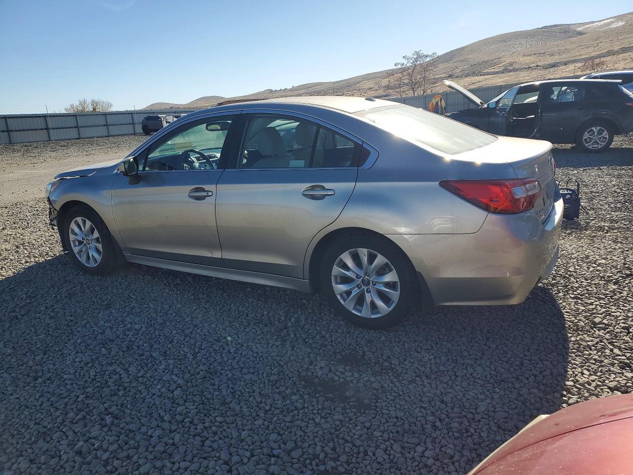 2015 Subaru Legacy 2.5I Premium - Фото 2