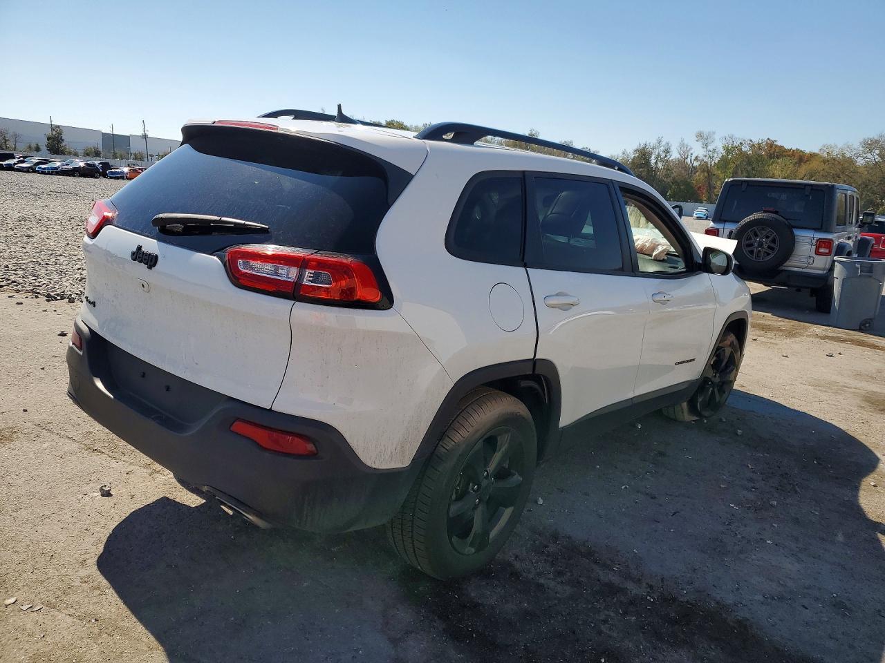 2016 Jeep Cherokee Limited - Image 3
