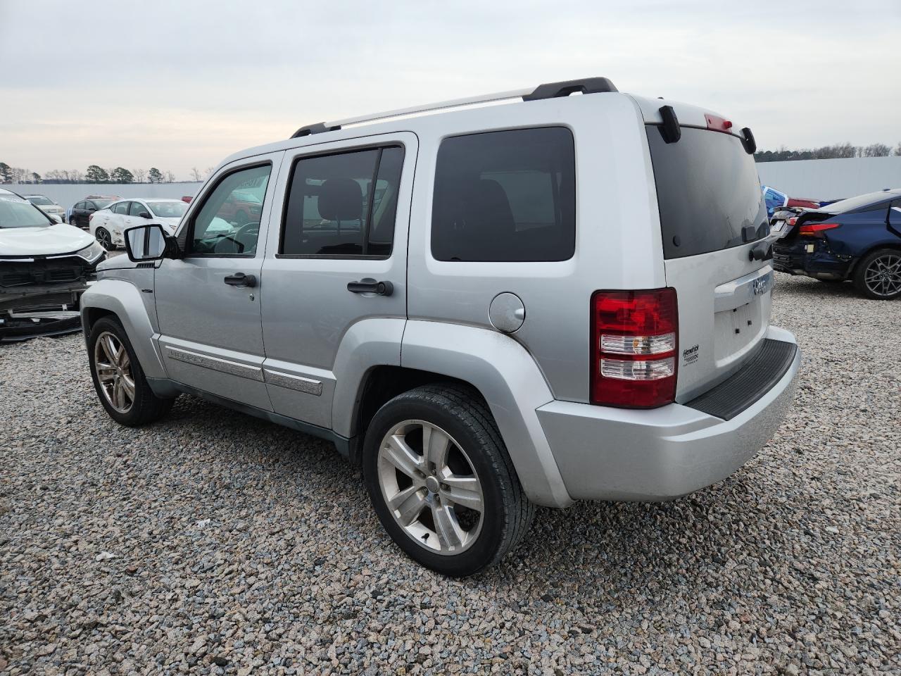 2011 Jeep Liberty Sport - Фото 2
