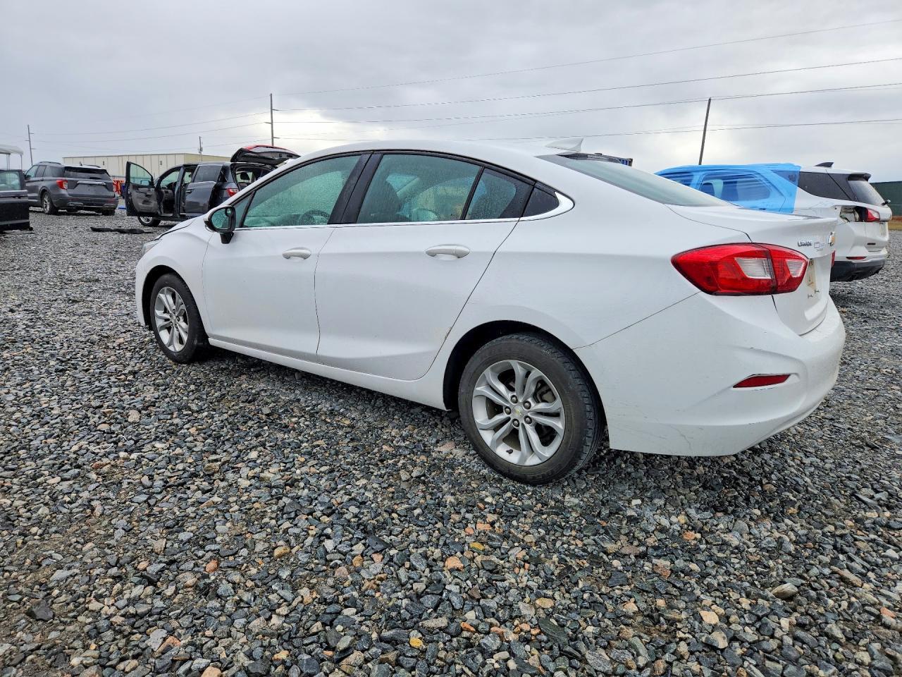 2019 Chevrolet Cruze Lt - Фото 2