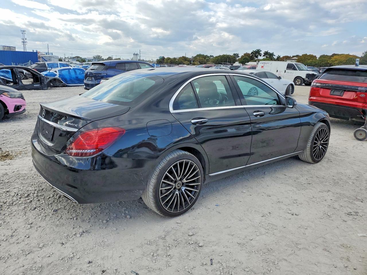 2019 Mercedes-Benz C 300 4Matic - Image 3
