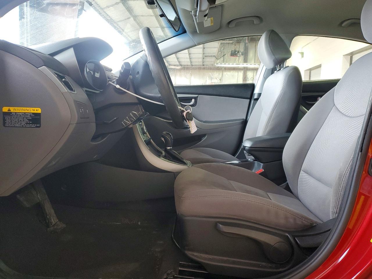 2014 Hyundai Elantra - Image 7