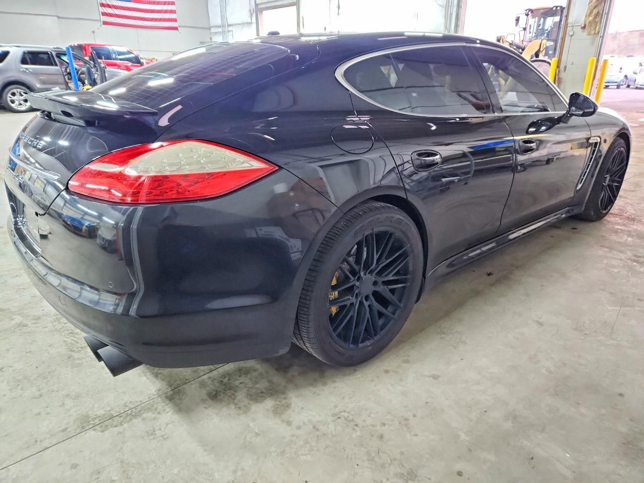 2010 Porsche Panamera Turbo - Фото 3