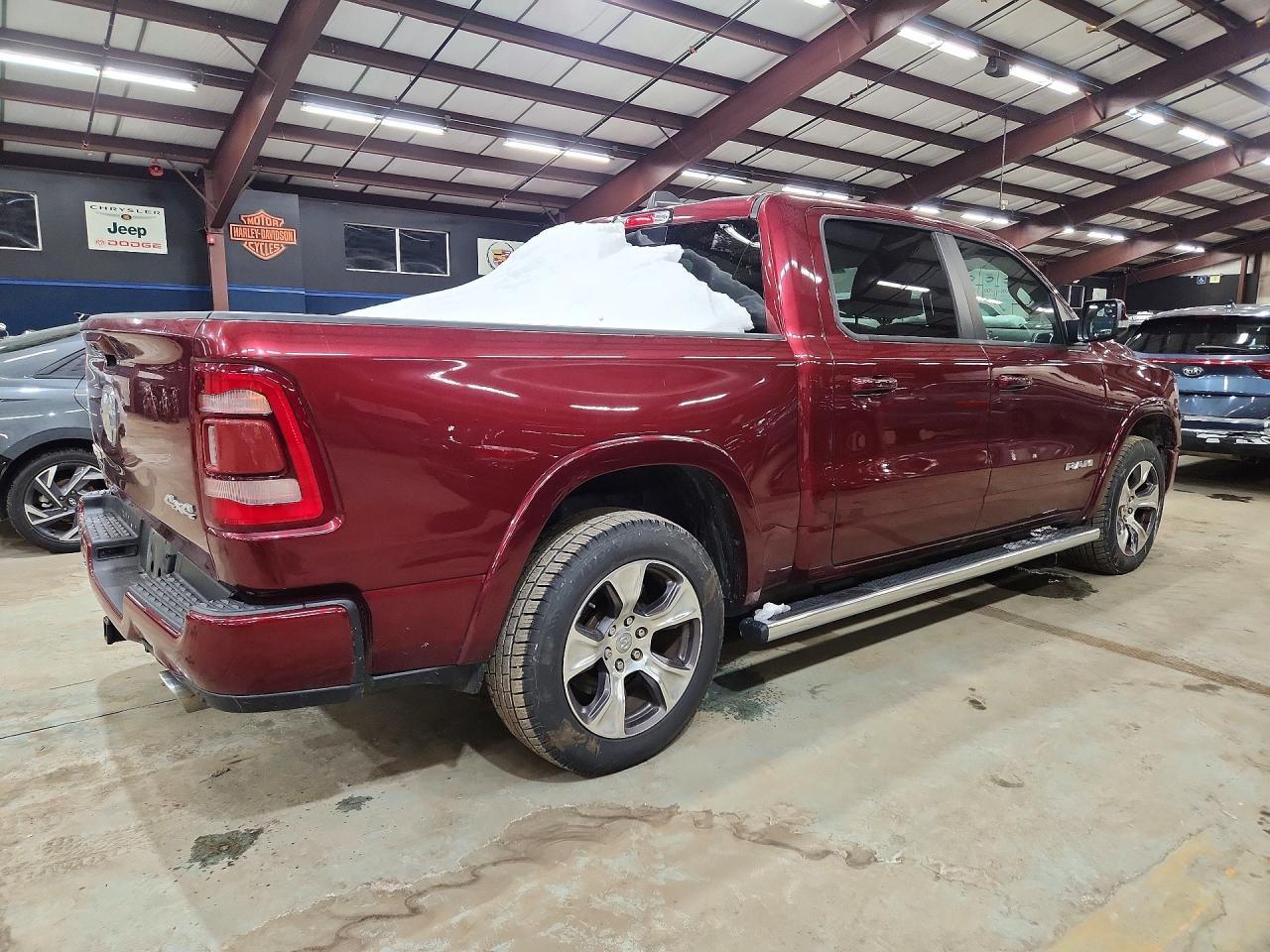 2019 Ram 1500 Laramie - Фото 3