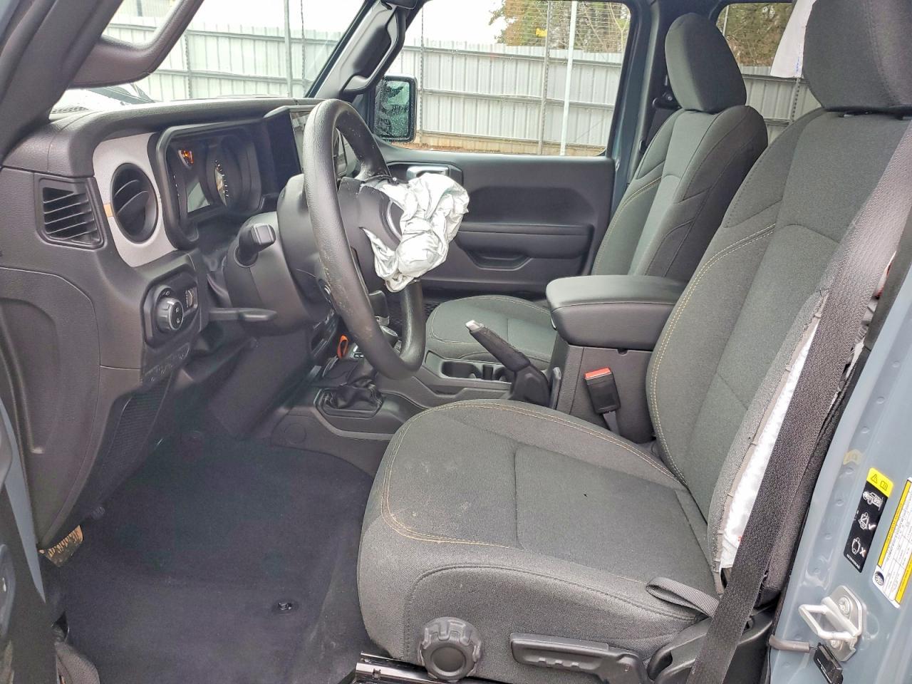 2025 Jeep Gladiator Sport - Image 7