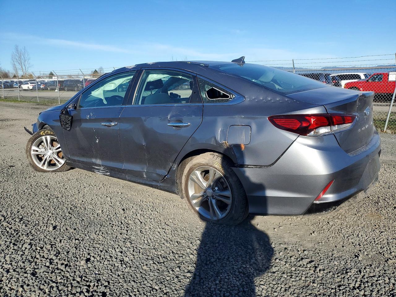 2019 Hyundai Sonata Limited - Фото 2