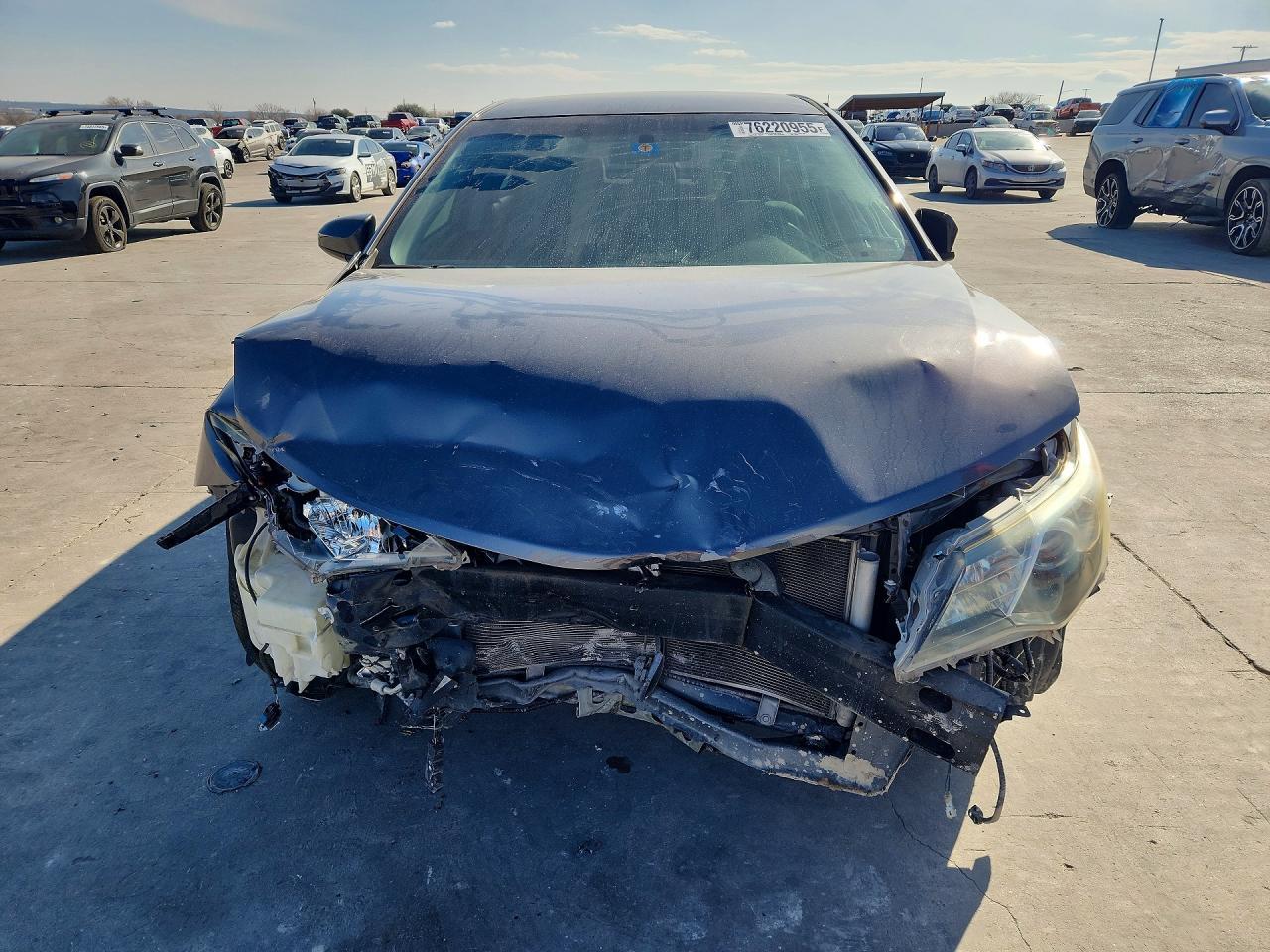 2014 Toyota Camry L - Image 5