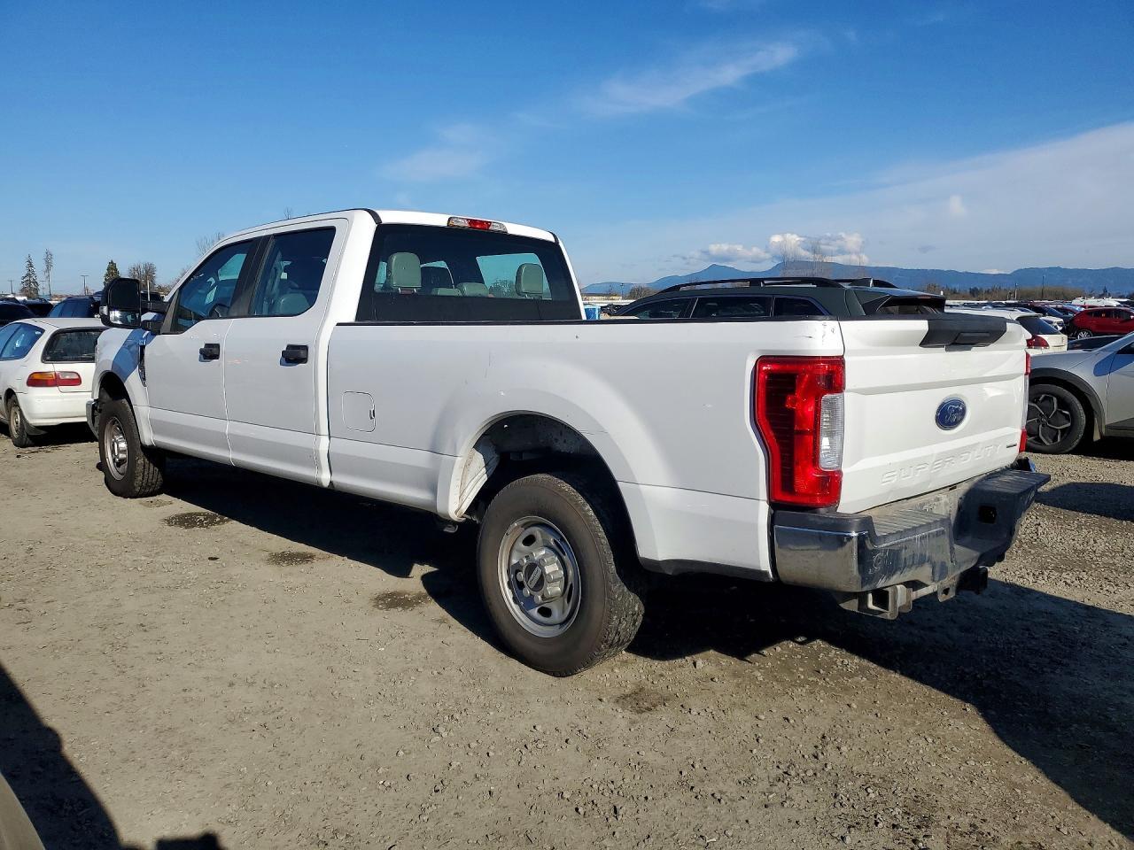 2017 Ford F250 Super Duty - Фото 2