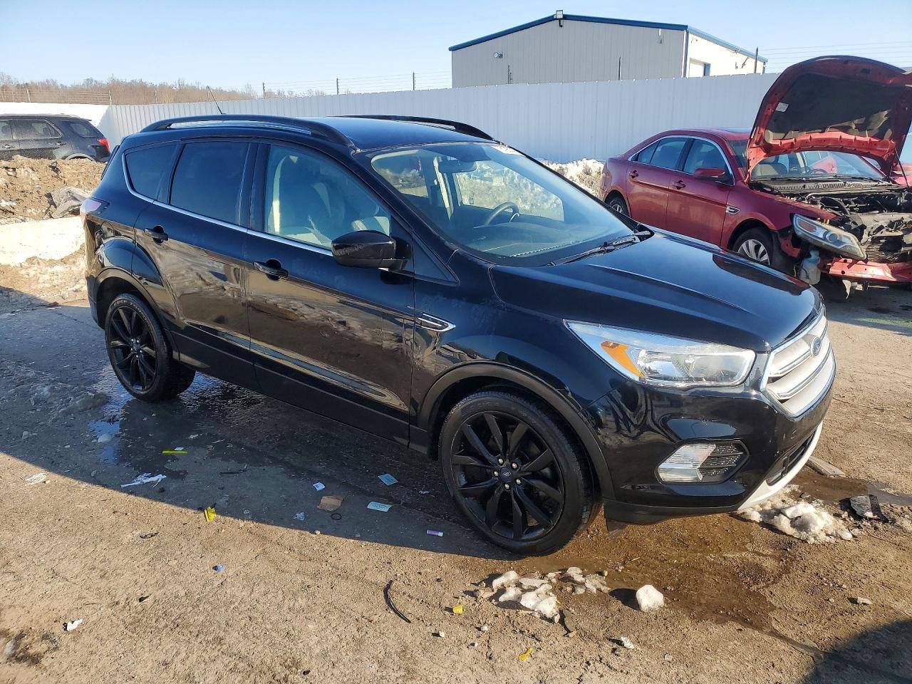 2018 Ford Escape Se - Фото 4