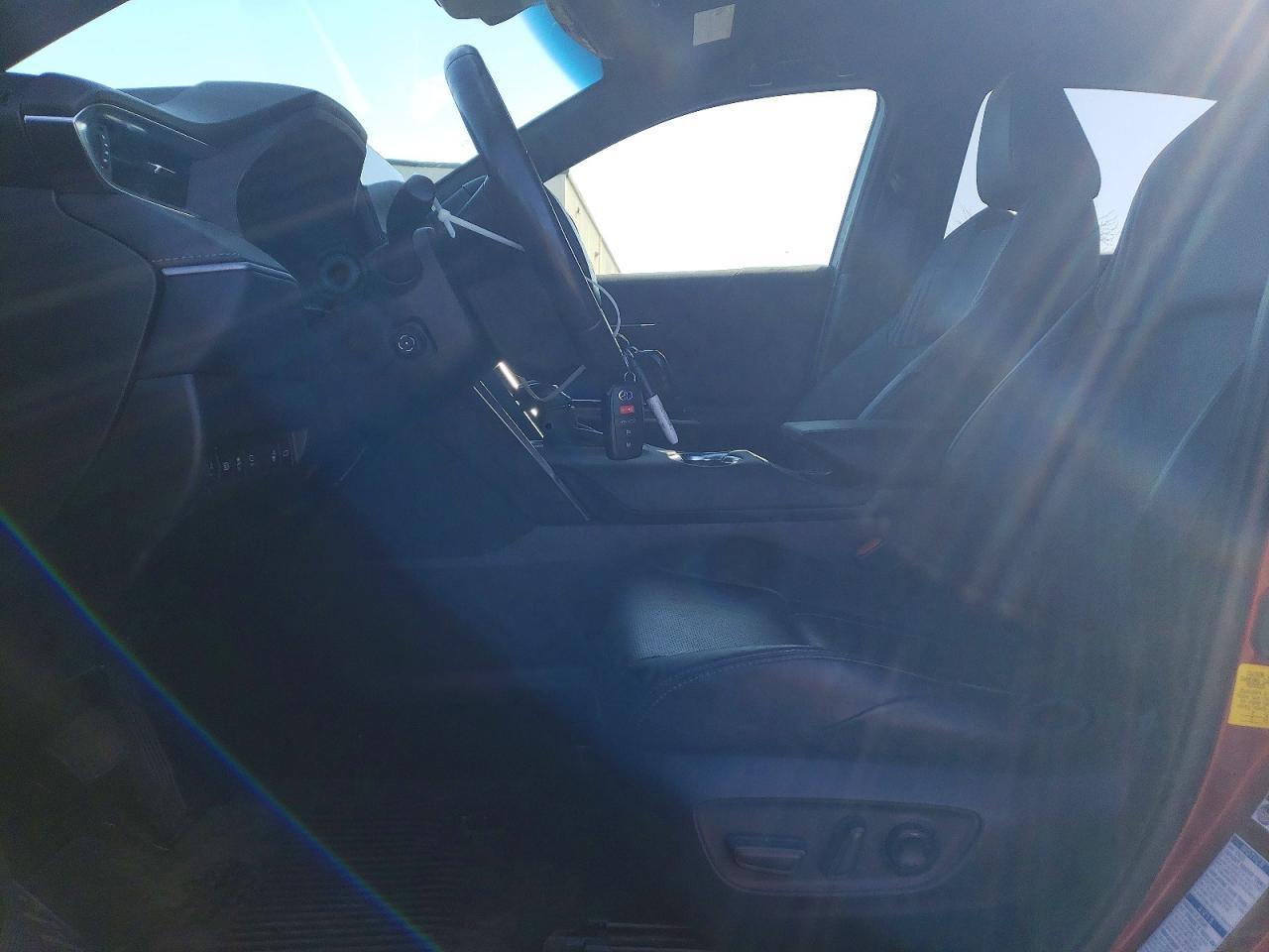 2021 Toyota Venza Le - Фото 7