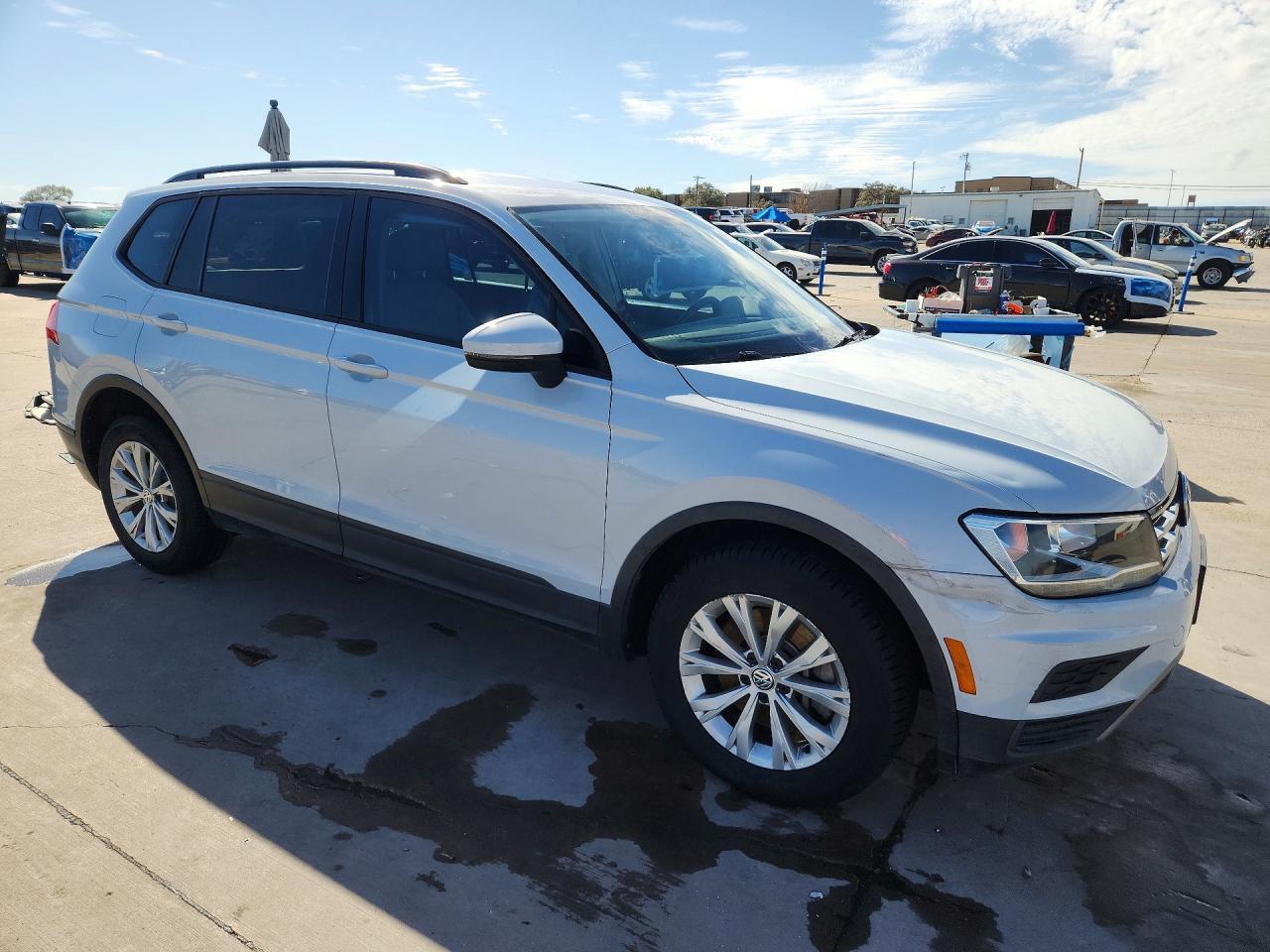 2018 Volkswagen Tiguan S - Фото 4