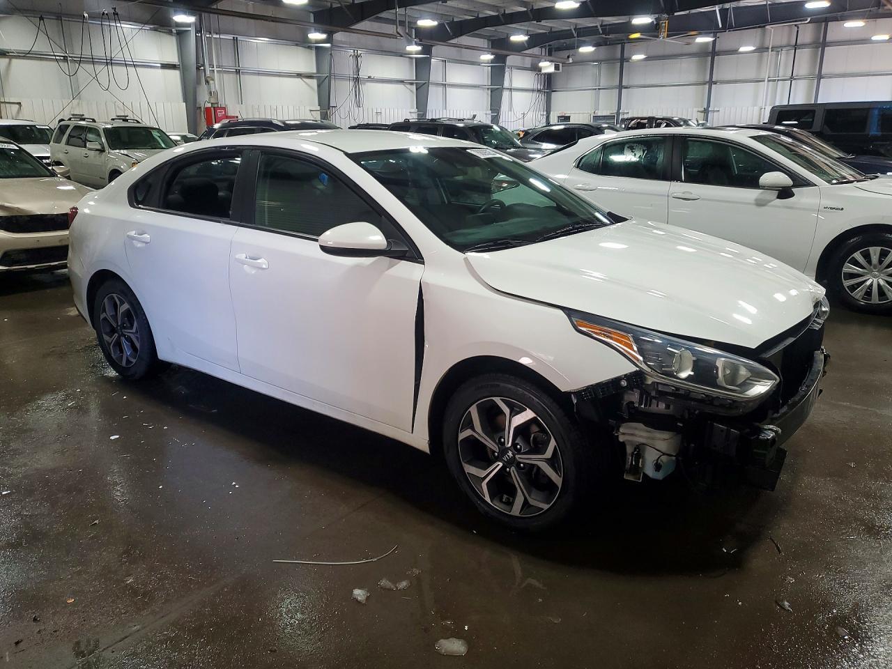 2021 Kia Forte Lxs - Image 4