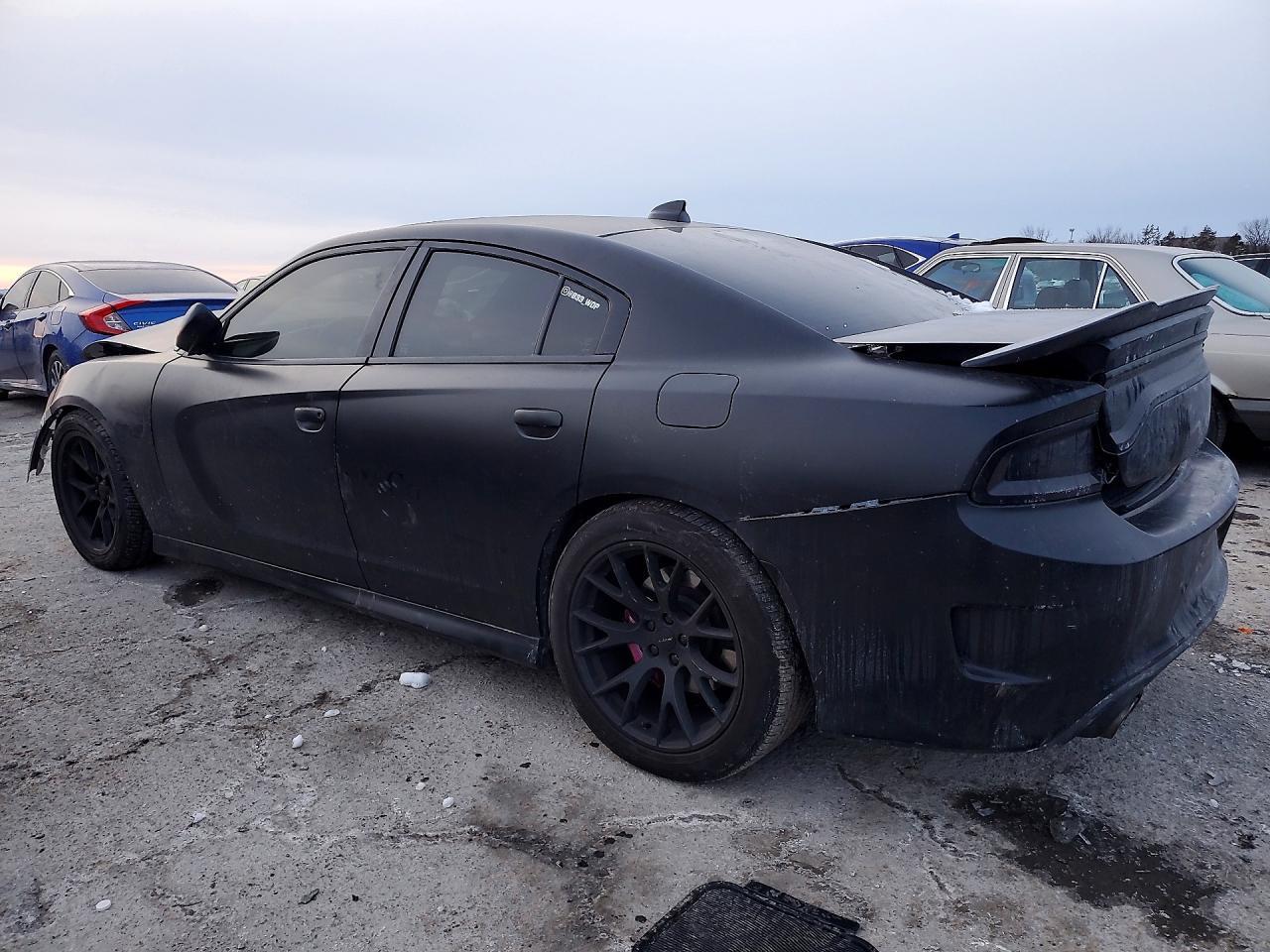 2015 Dodge Charger Sxt - Фото 2