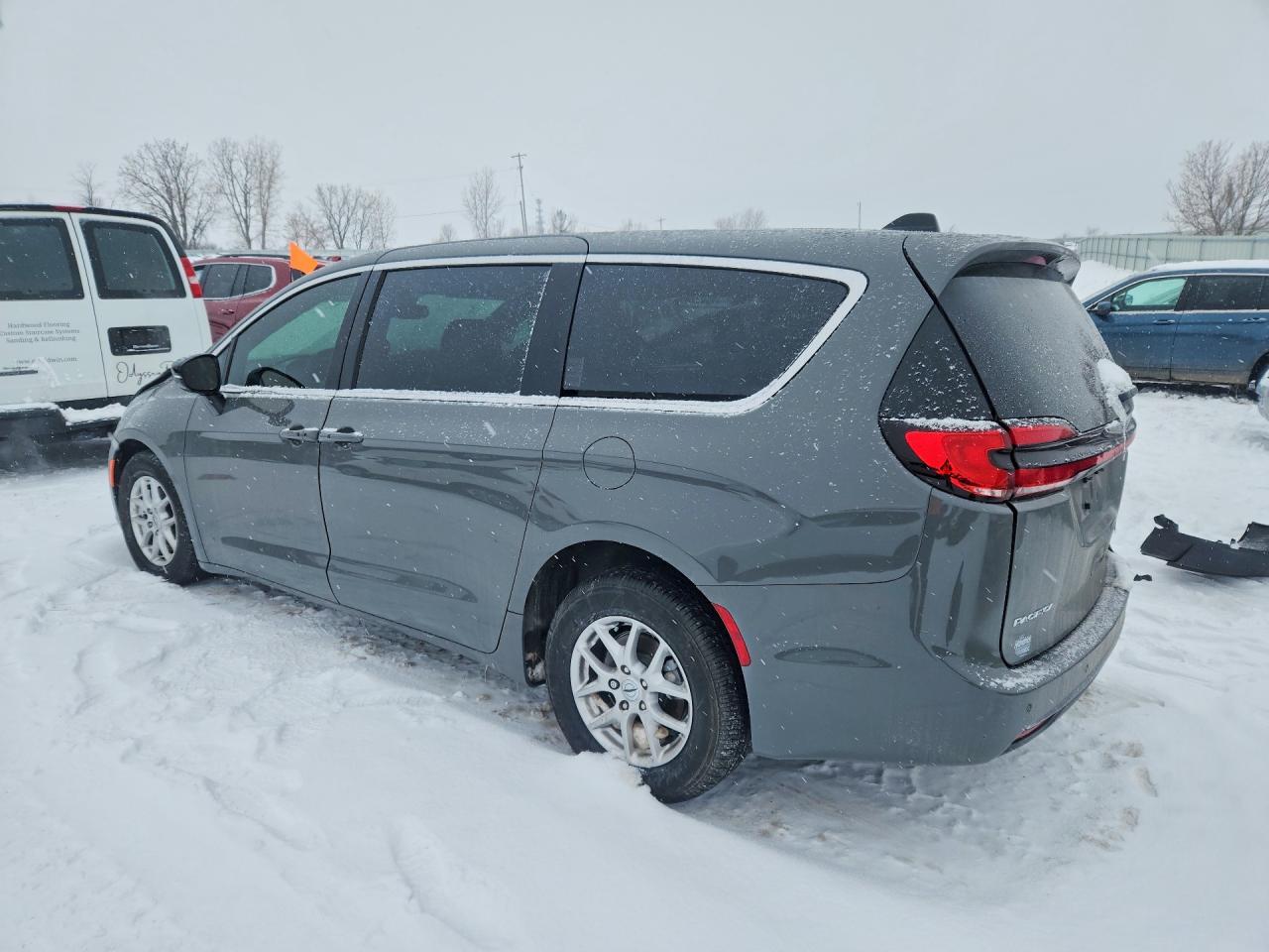 2025 Chrysler Pacifica Select - Фото 2