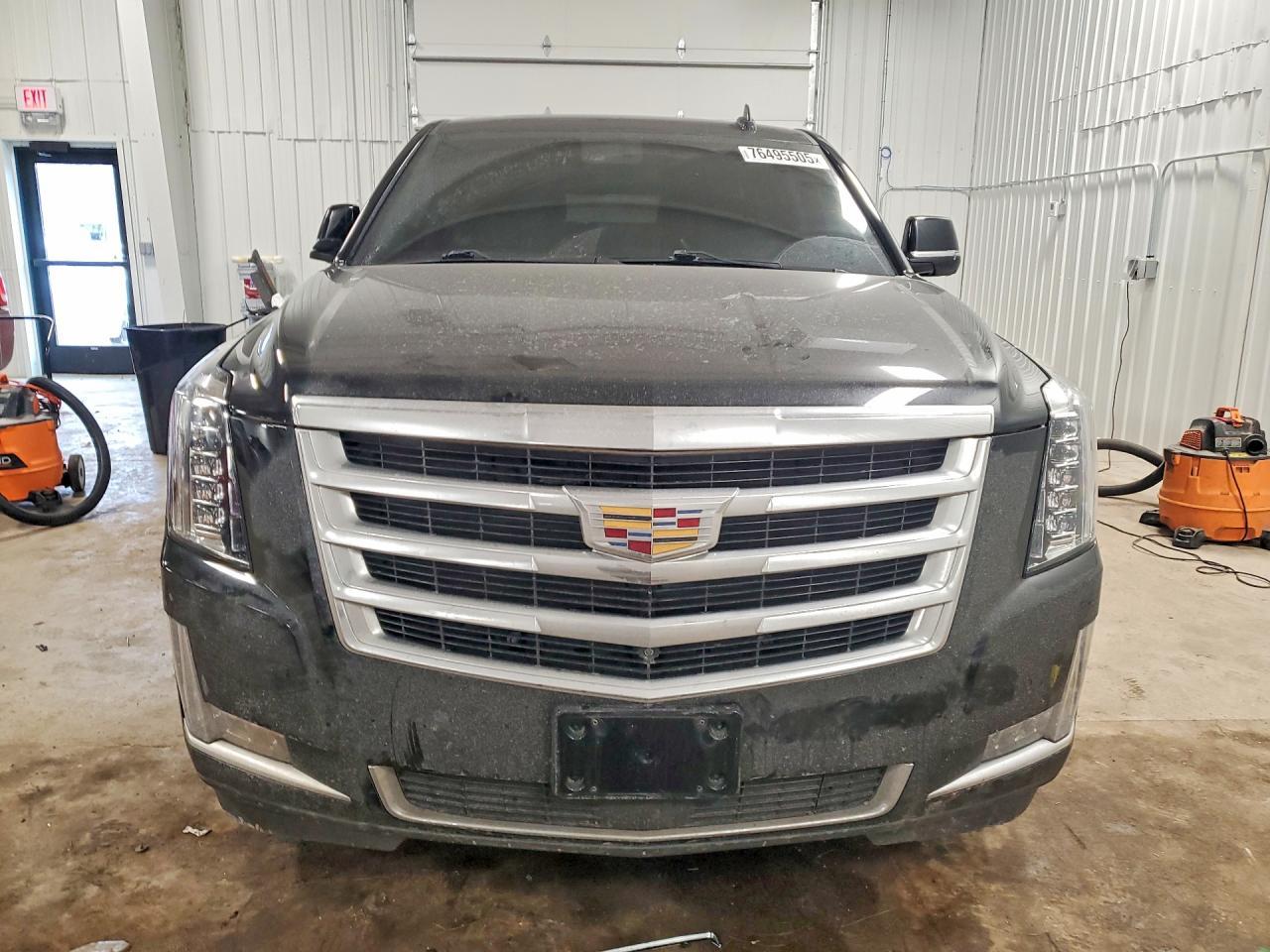 2017 Cadillac Escalade Esv Premium Luxury - Image 5