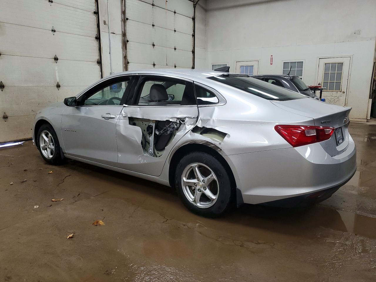 2018 Chevrolet Malibu Ls - Image 2