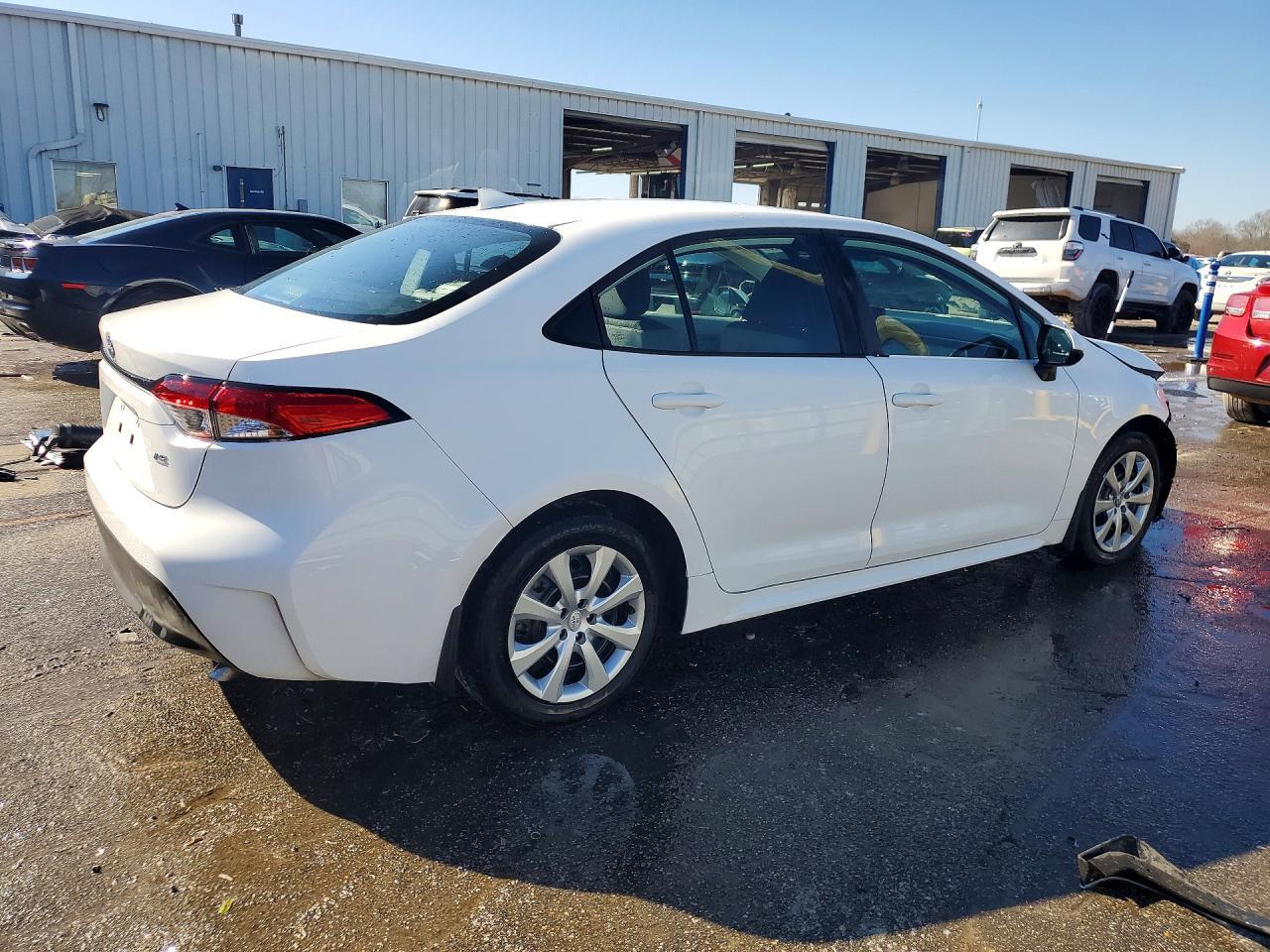 2025 Toyota Corolla Le - Image 3