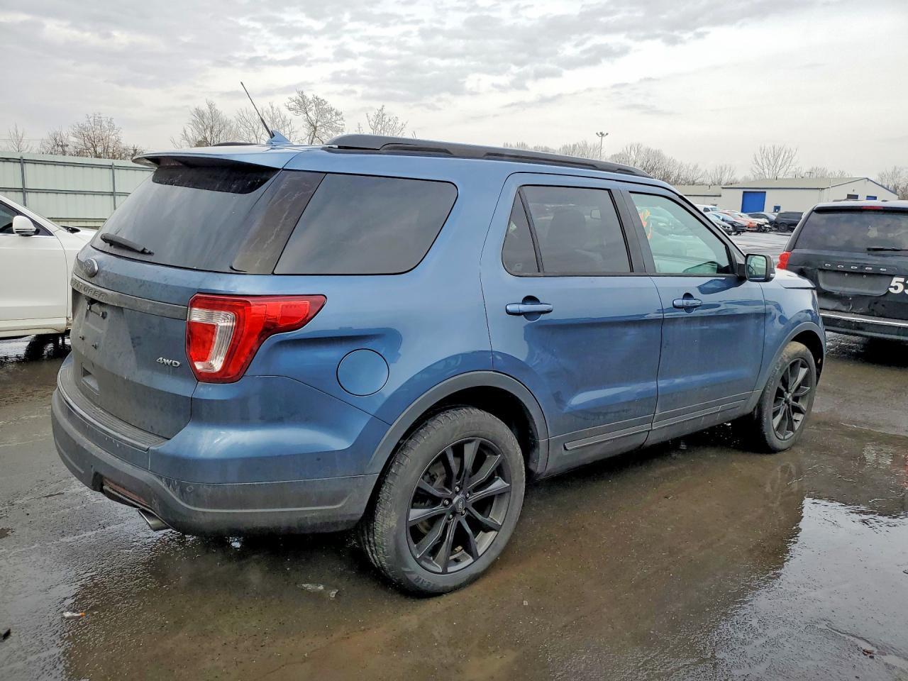 2018 Ford Explorer Xlt - Фото 3