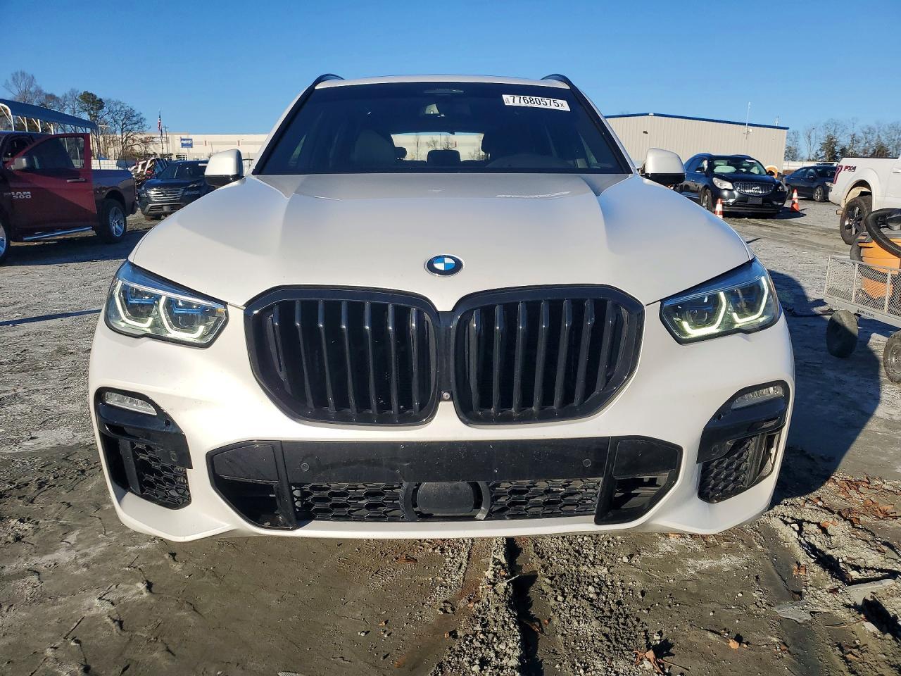 2020 BMW X5 M50I - Фото 5