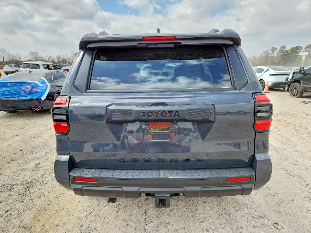 2025 Toyota 4Runner Sr5 - Фото 6