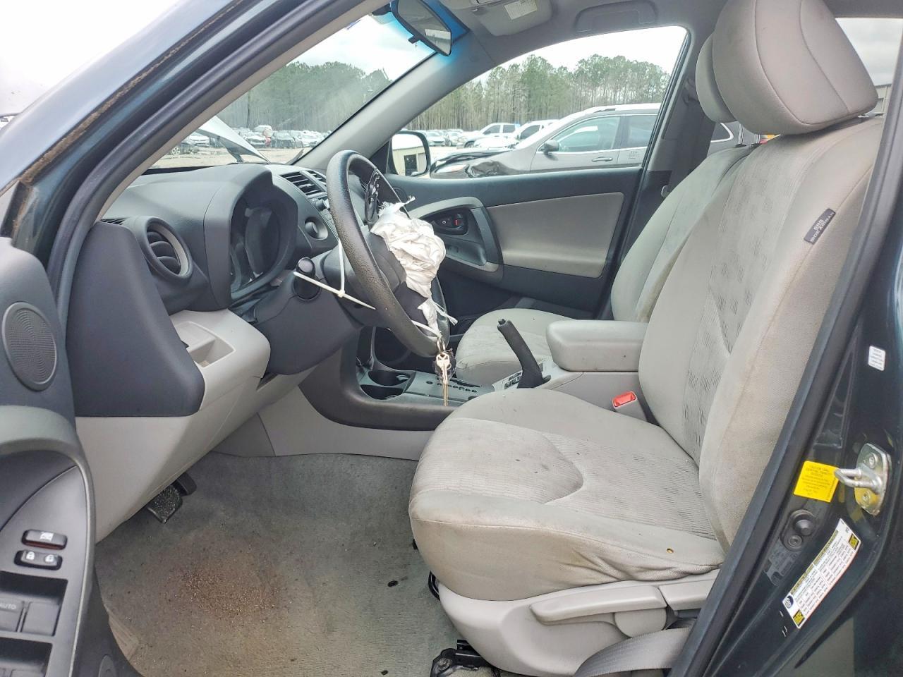 2011 Toyota Rav4 Base - Фото 7