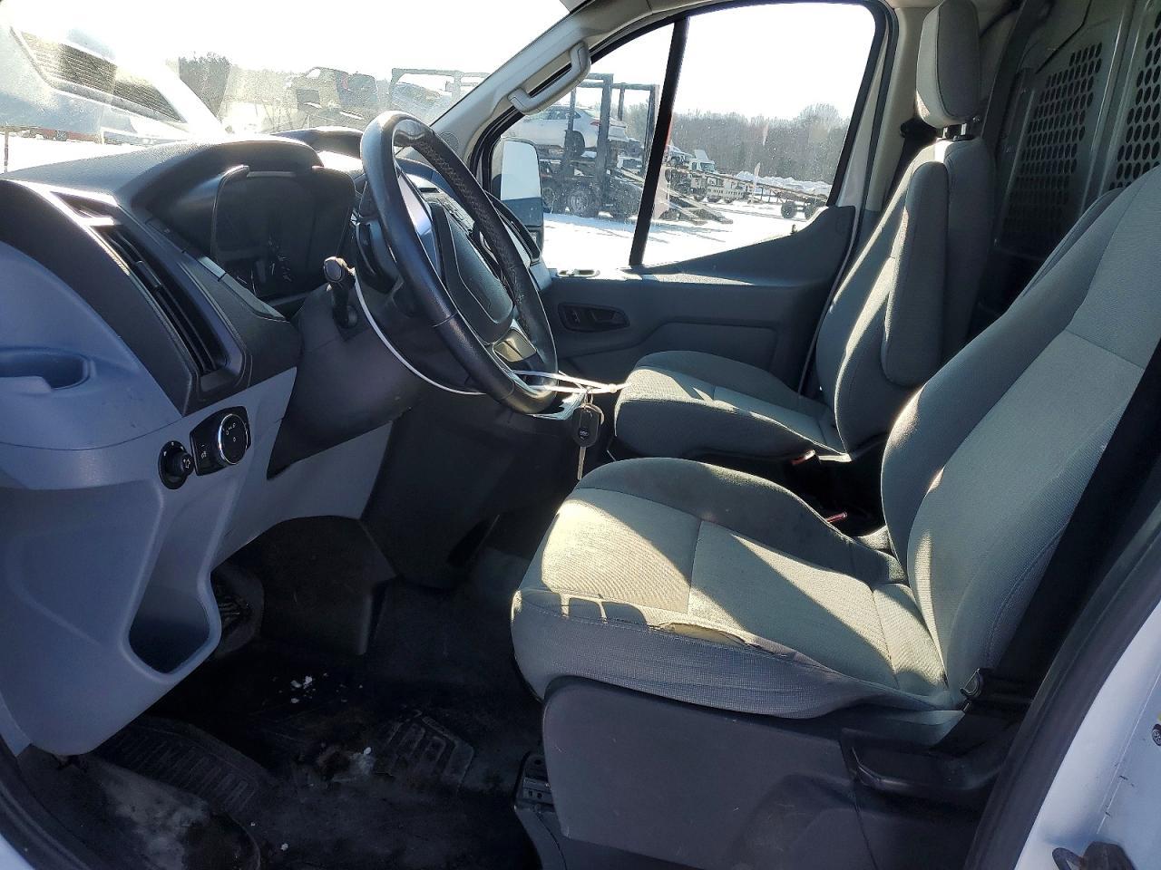 2015 Ford Transit T- T-250 - Фото 7