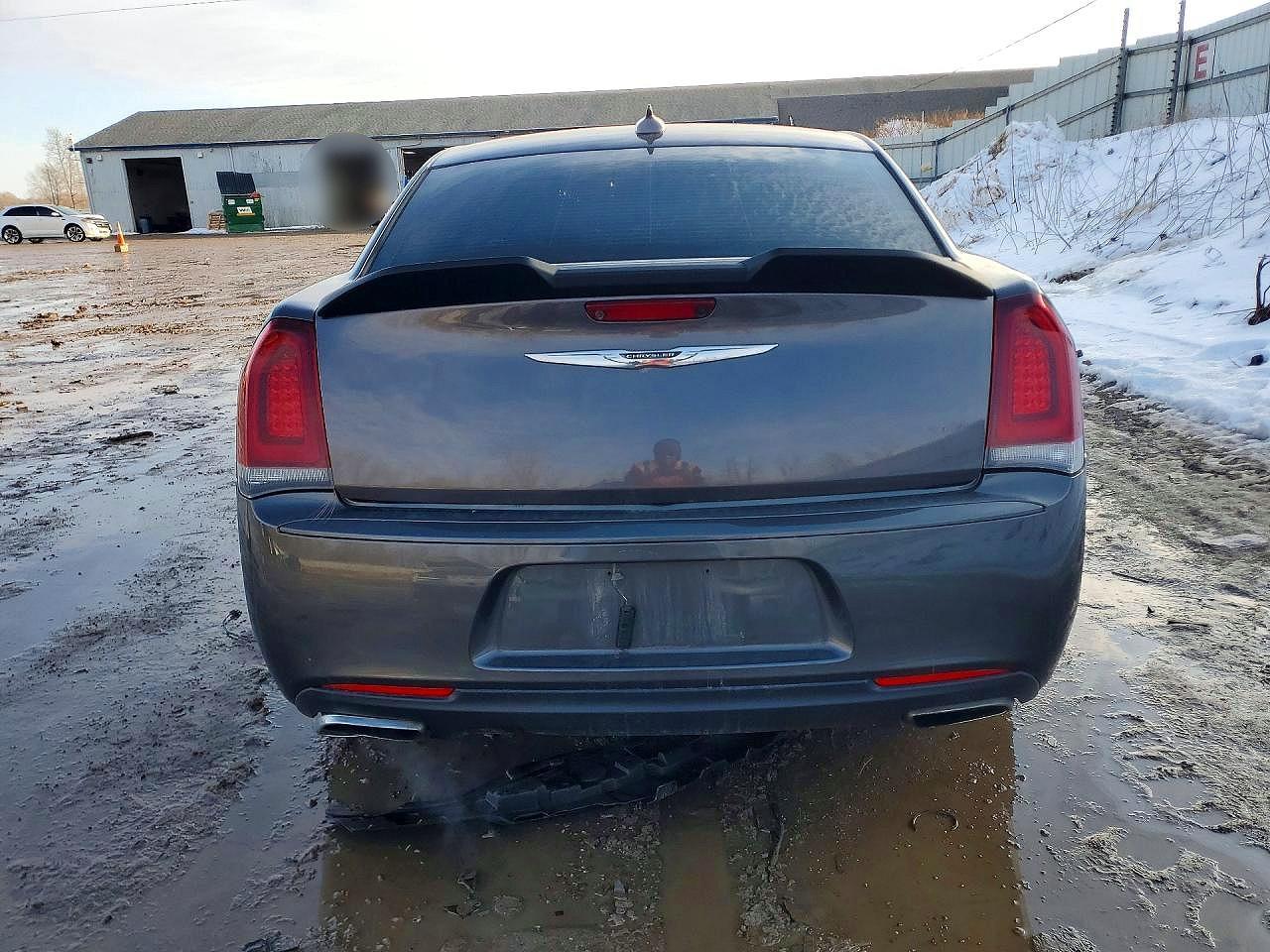 2016 Chrysler 300 S - Image 6