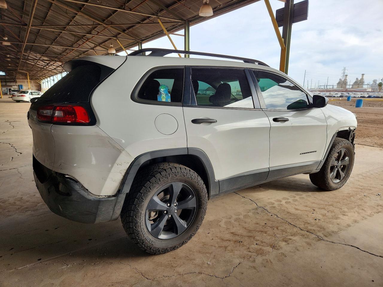 2016 Jeep Cherokee Sport - Image 3