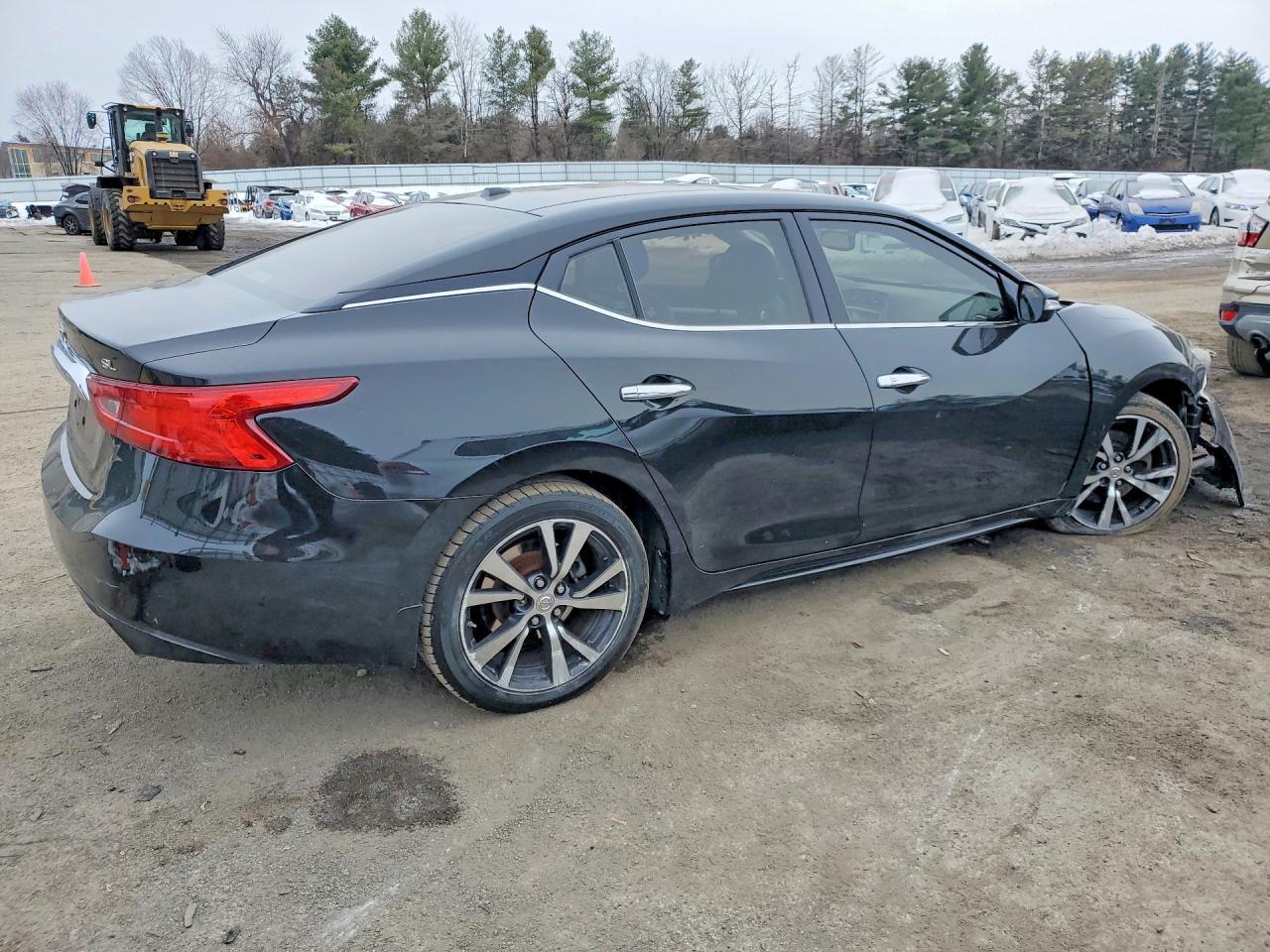 2017 Nissan Maxima - Image 3