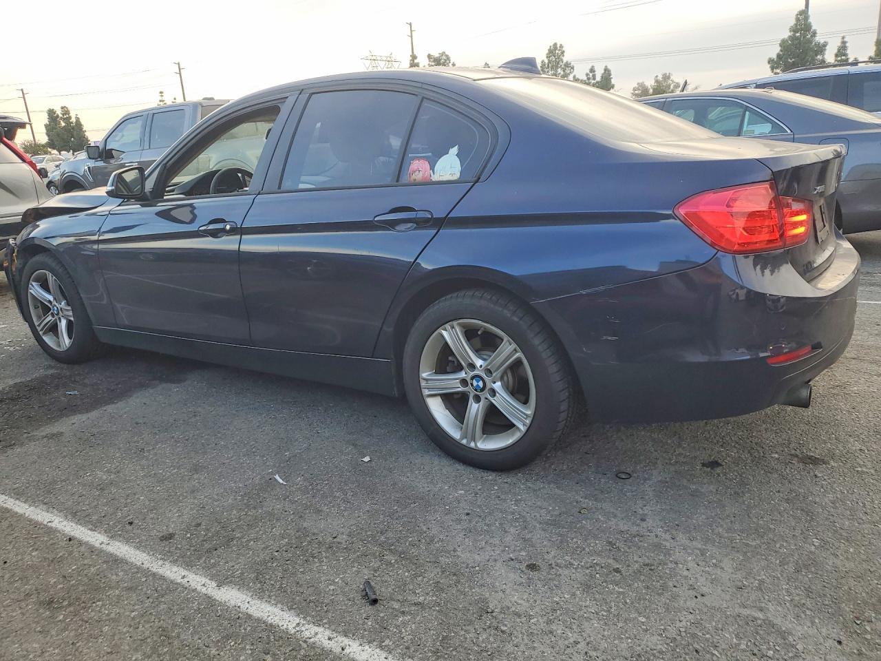 2014 BMW 320 I xDrive - Фото 2