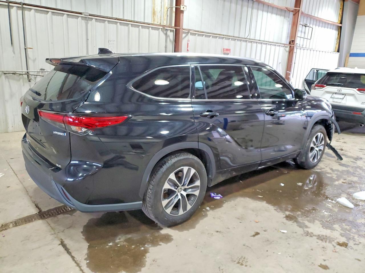 2021 Toyota Highlander Hybrid Xle - Фото 3